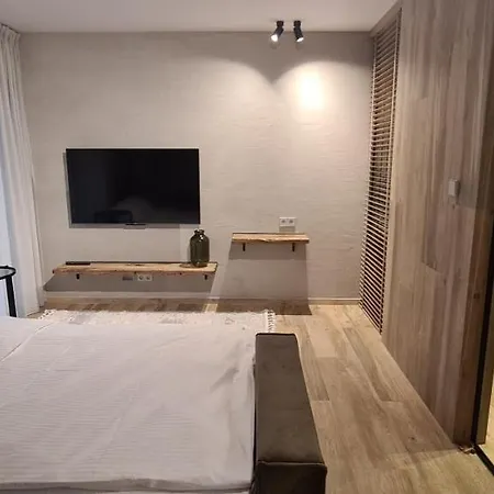 Zurawia 18 Appartement *