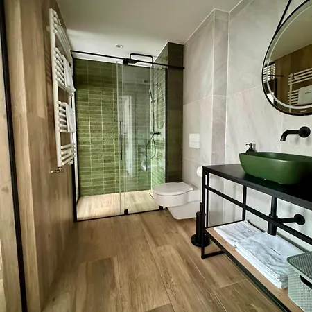Appartement Zurawia 18