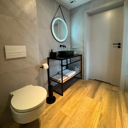 Zurawia 18 Appartement *
