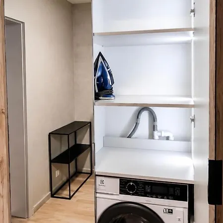 Zurawia 18 Appartement