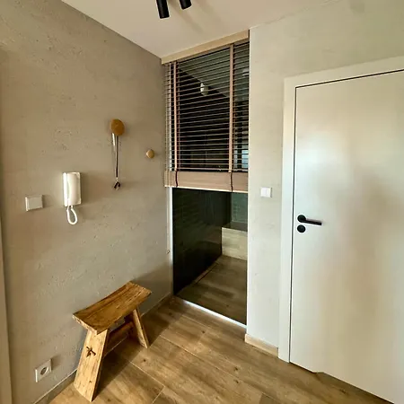Appartement Zurawia 18 *